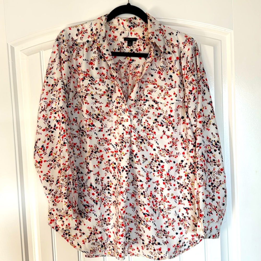 Ann Taylor size medium utility top very nice fabric orange with cream  blue